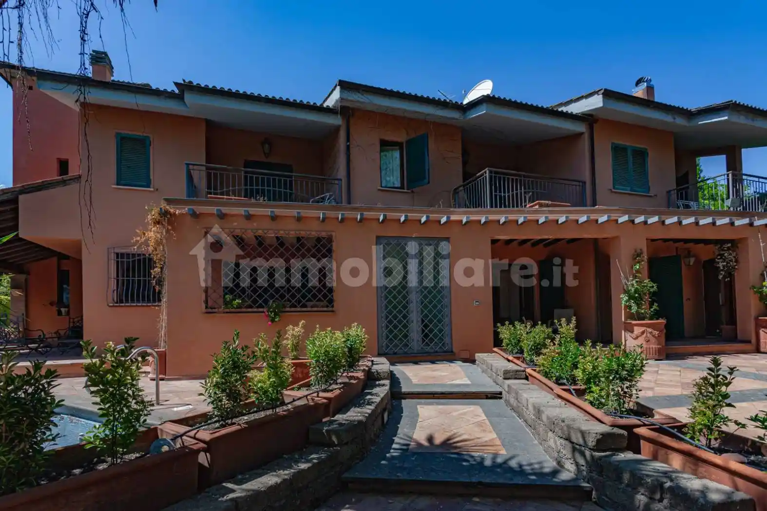 Villa in vendita a Castelnuovo di Porto
