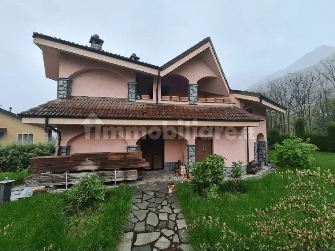 Villa - foto 2