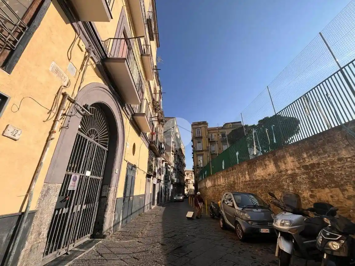 Appartamento in vendita a Napoli