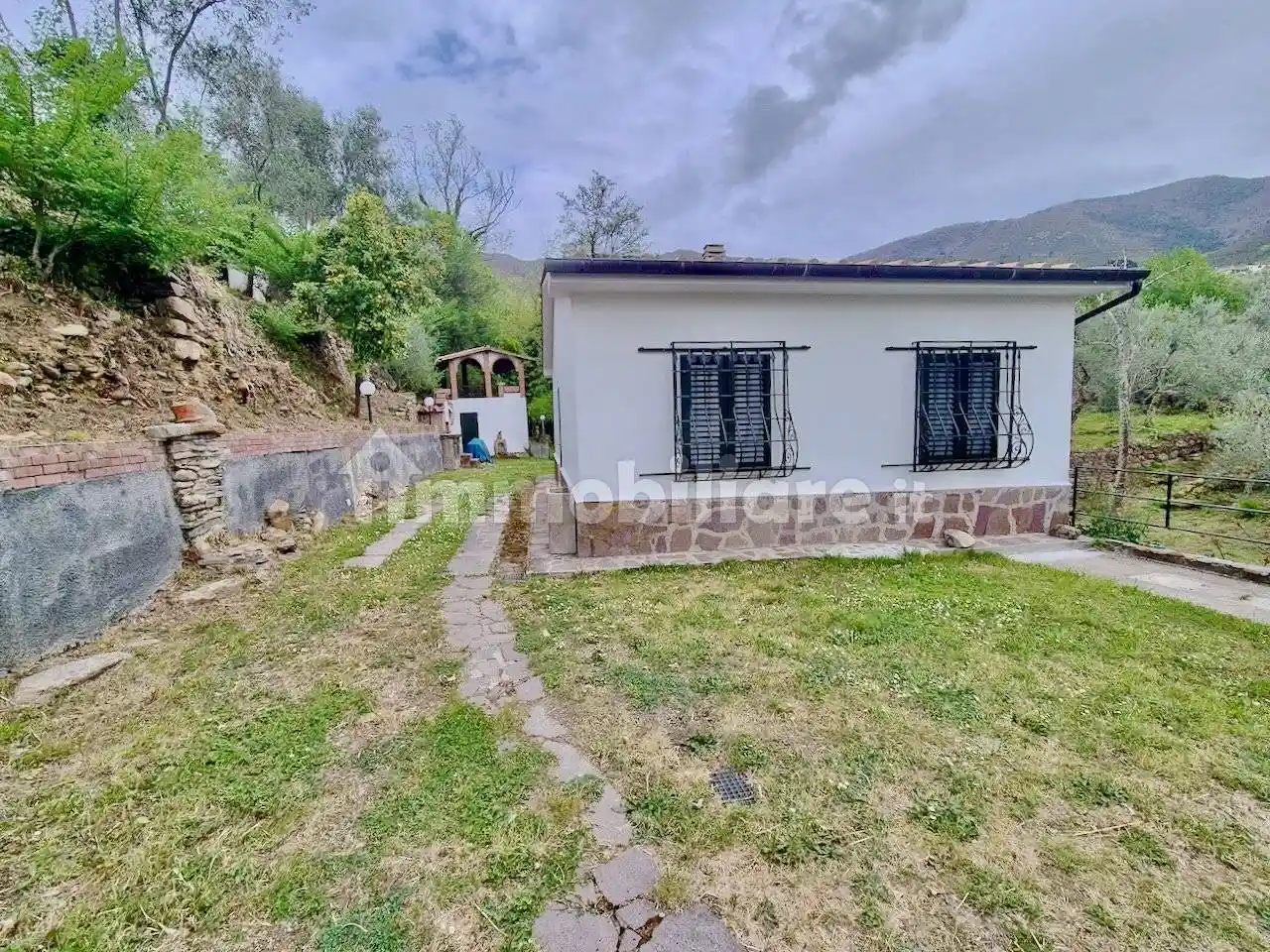 Villa in vendita a Calci