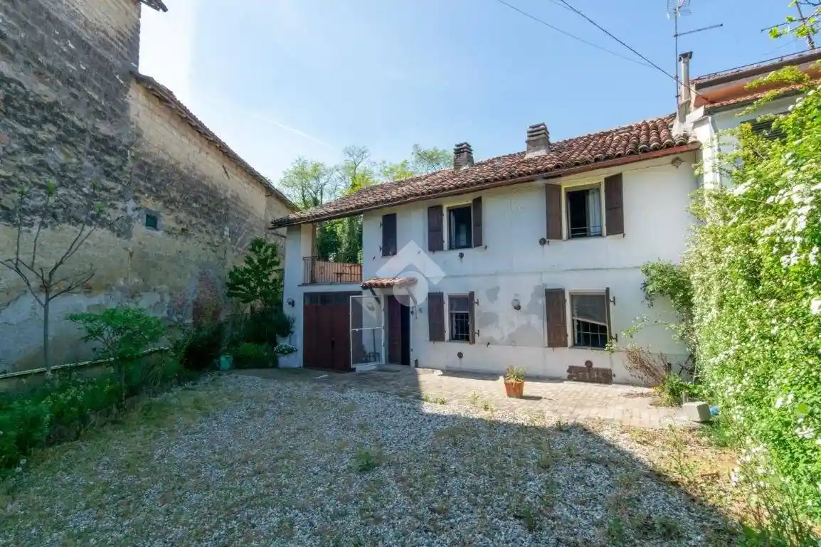 Casa indipendente in vendita a Conzano