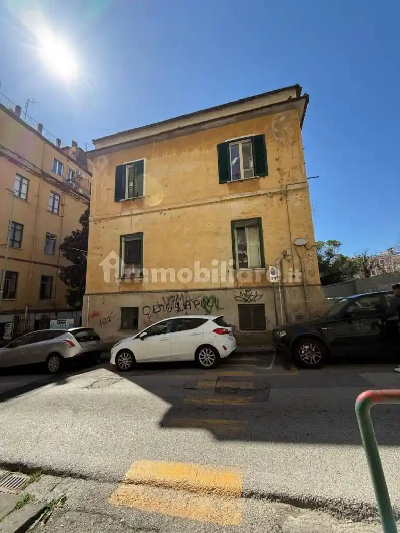 Appartamento in vendita a Salerno