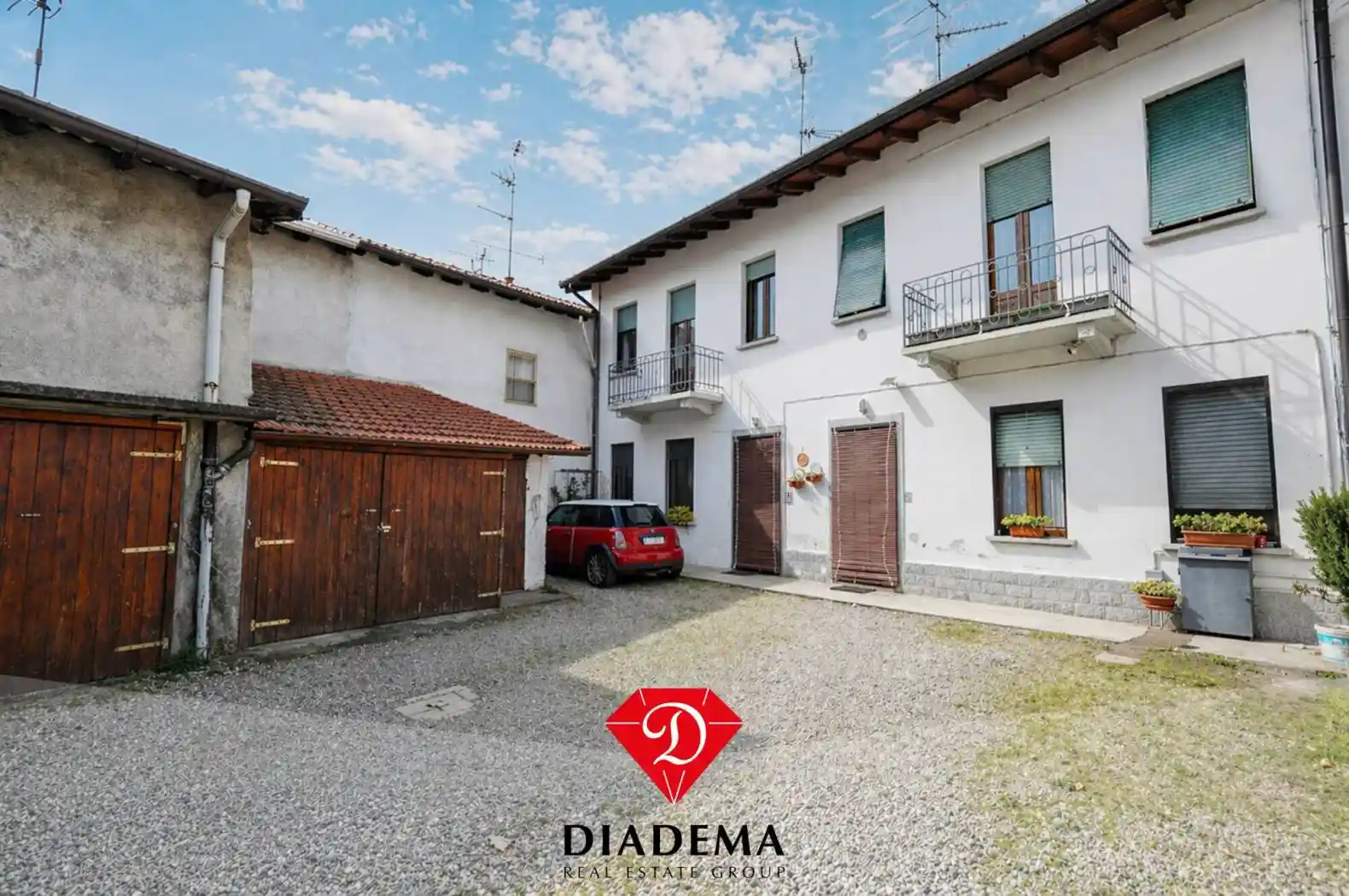Casa indipendente in vendita a Somma Lombardo
