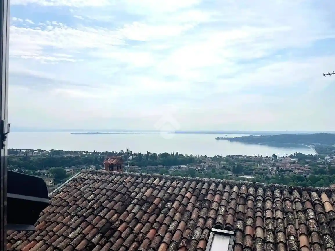 Appartamento in affitto a Padenghe sul Garda