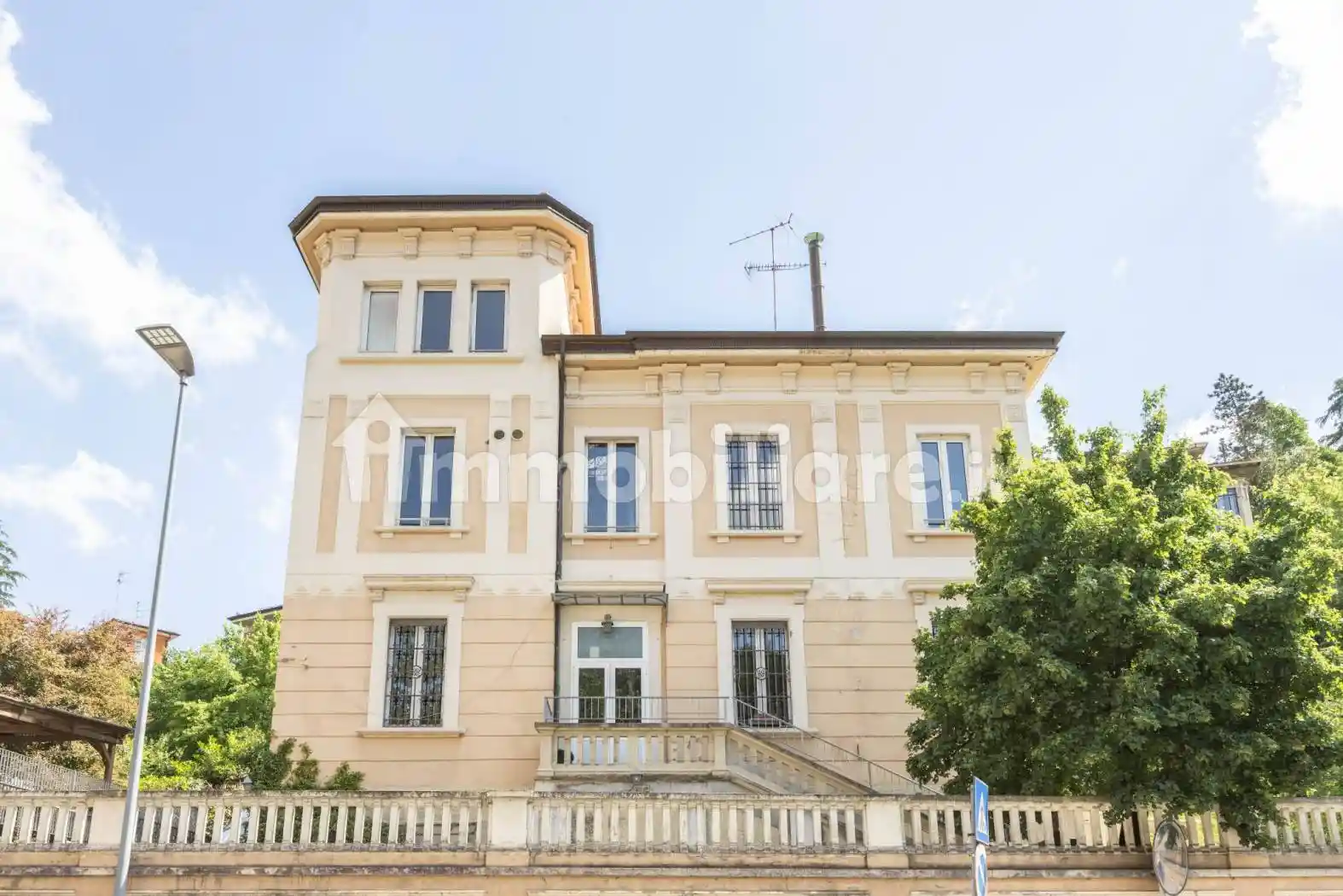 Villa in vendita a Bologna