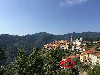 Casa indipendente in vendita a Carrara
