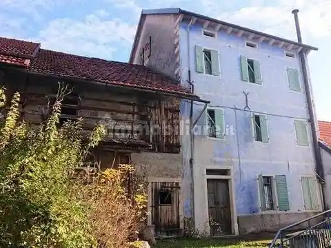 Villa in vendita a Chies d'Alpago