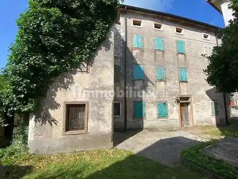Villa in vendita a Alpago