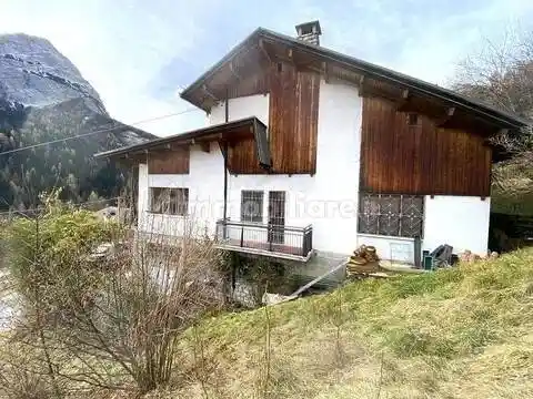 Villa in vendita a Val di Zoldo