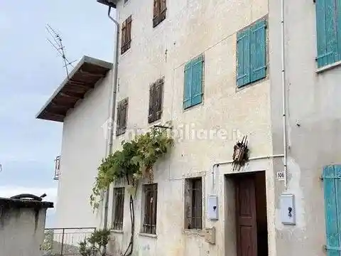 Villa in vendita a Chies d'Alpago