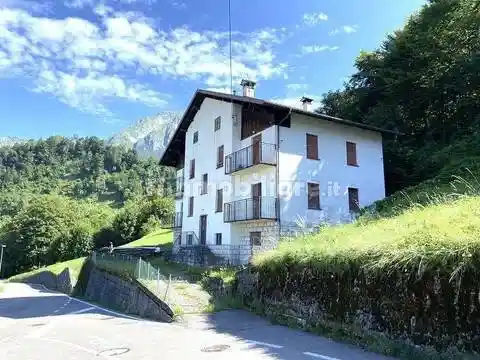 Appartamento in vendita a Chies d'Alpago