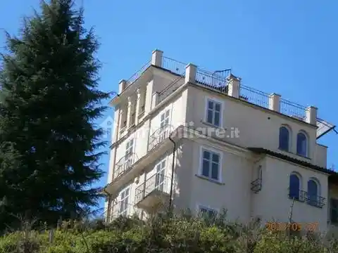 Villa in vendita a Cisterna d'Asti