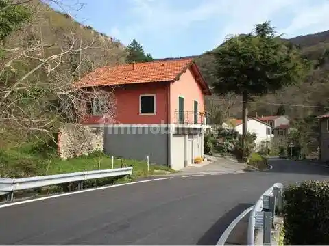 Villa in vendita a Erli
