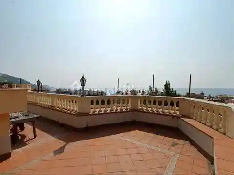 Villa in vendita a Alassio