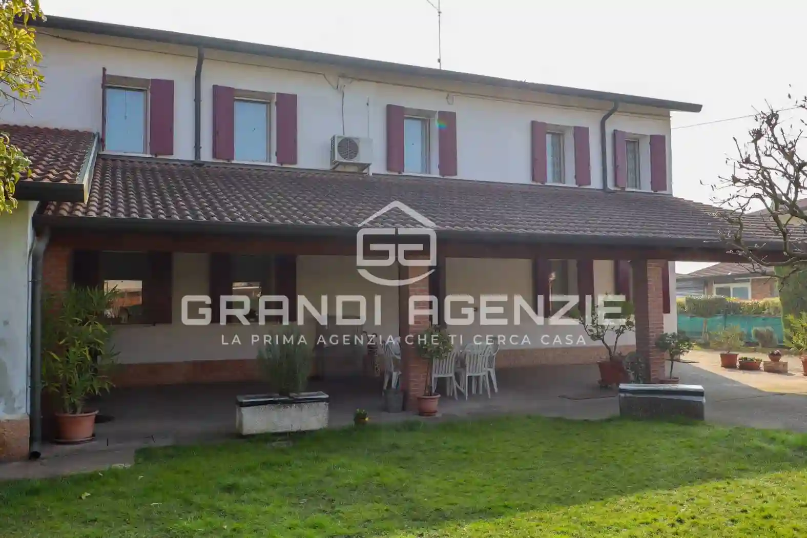 Villa - foto 2