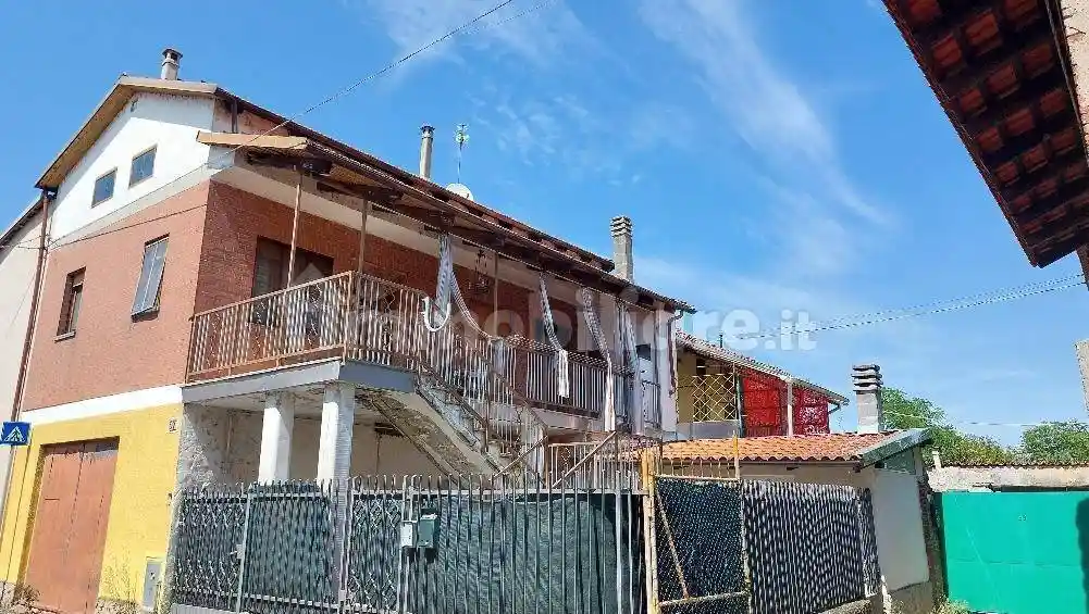 Casa indipendente in vendita a Rondissone