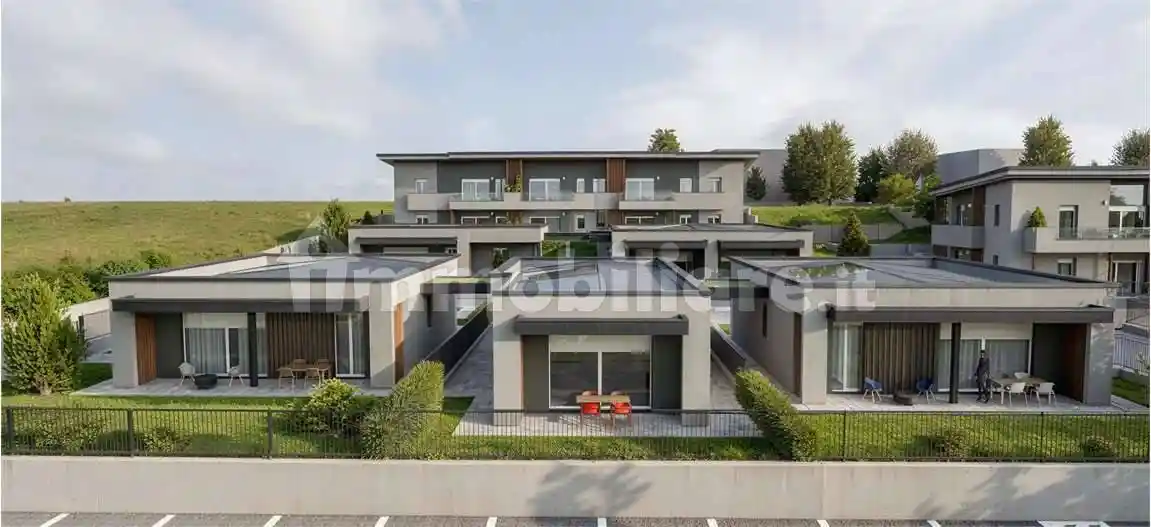 Villa in vendita a Alzate Brianza