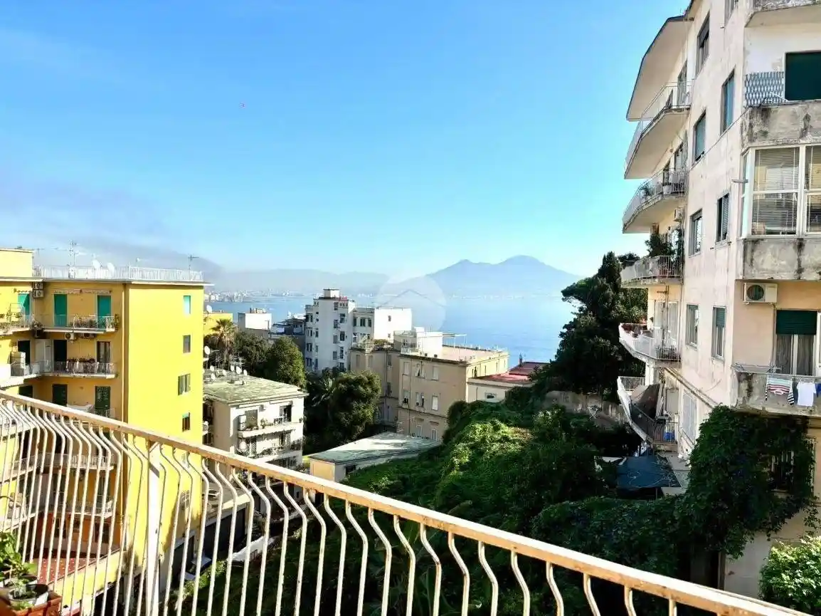 Appartamento in affitto a Napoli