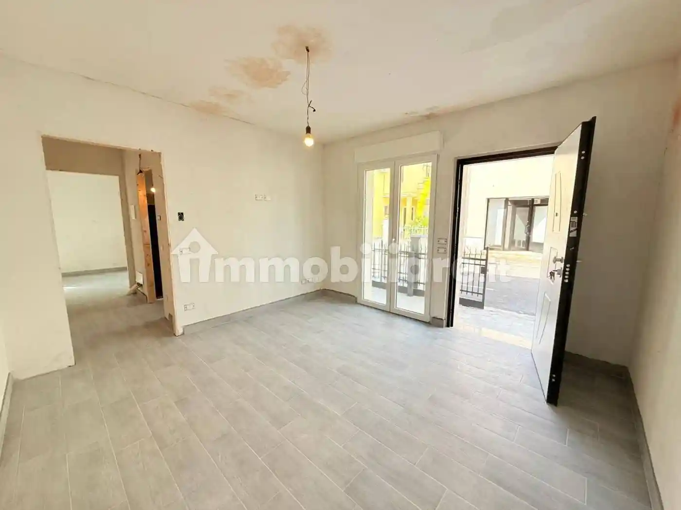 Appartamento in vendita a San Zeno Naviglio