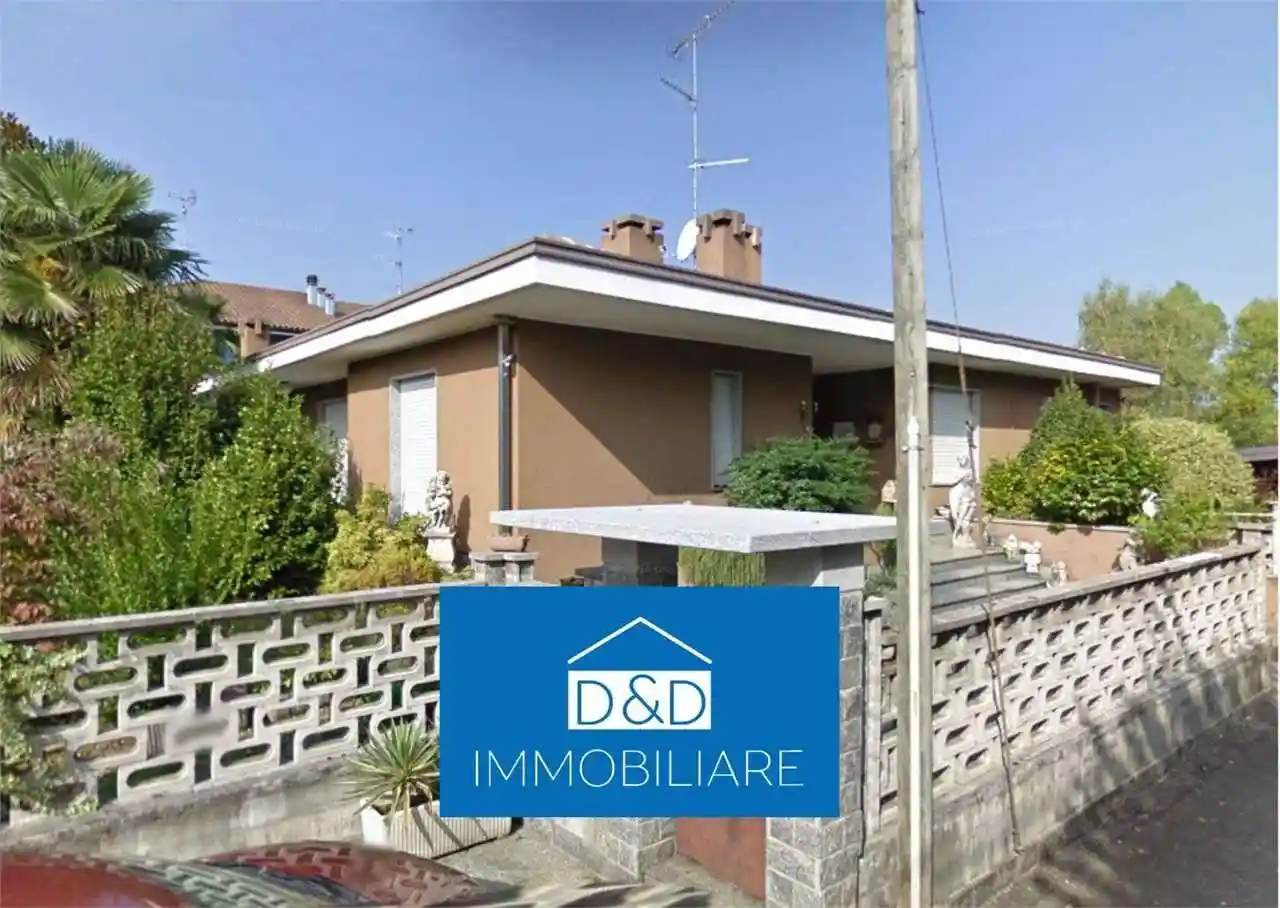 Appartamento in vendita a Borgomanero