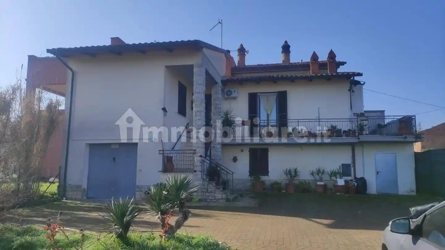Casa indipendente in vendita a Torrita di Siena