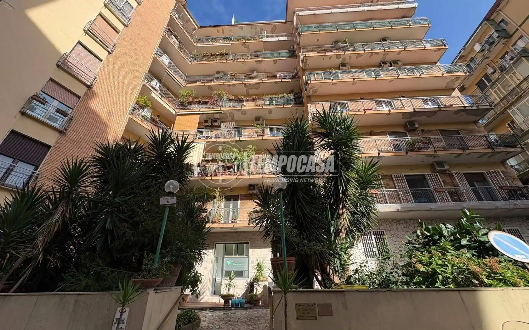 Appartamento in vendita a Napoli