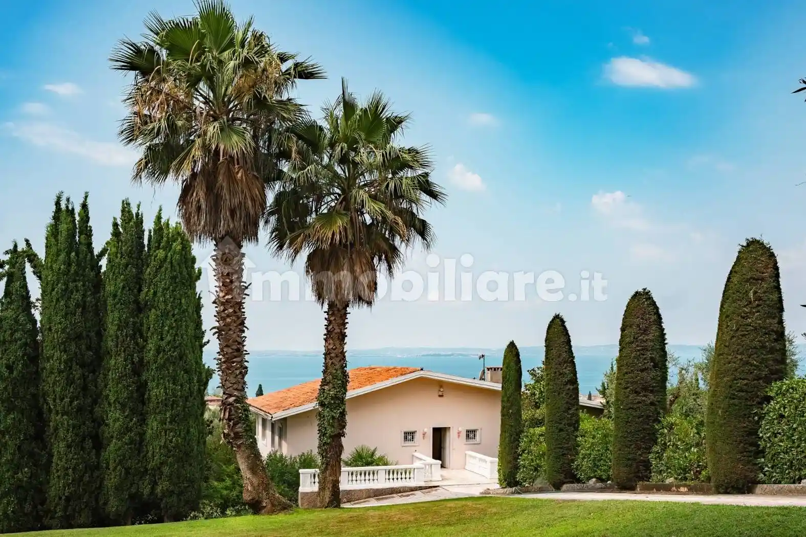 Villa in vendita a Bardolino