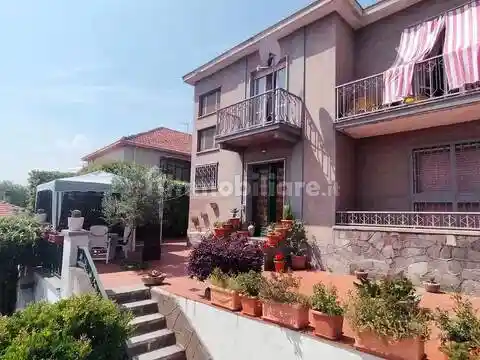 Villa in vendita a Asti