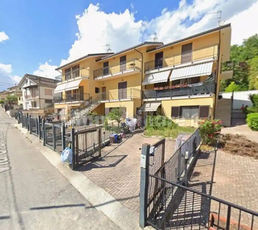Appartamento in vendita a Poggio Picenze