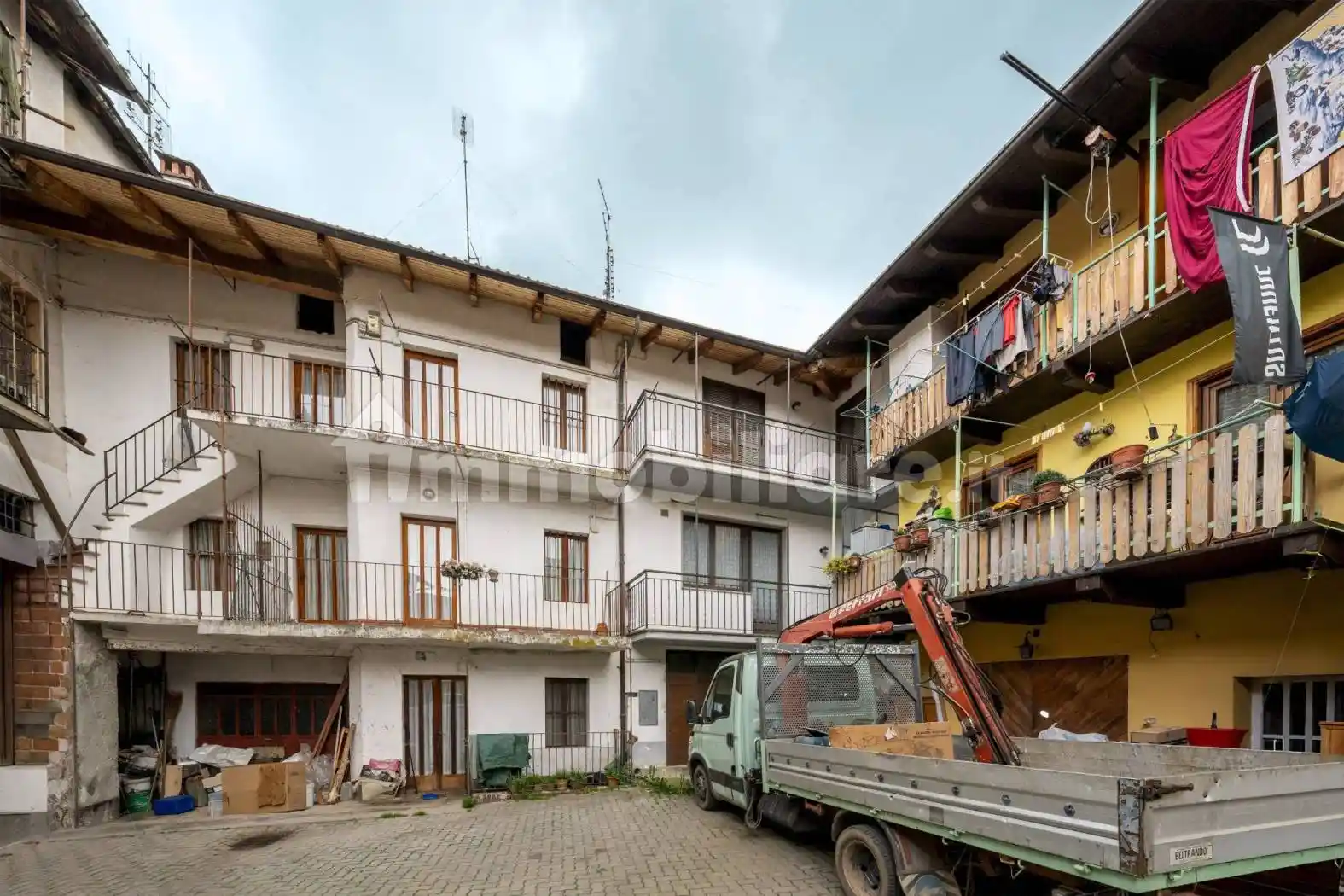 Casa indipendente in vendita a Dronero