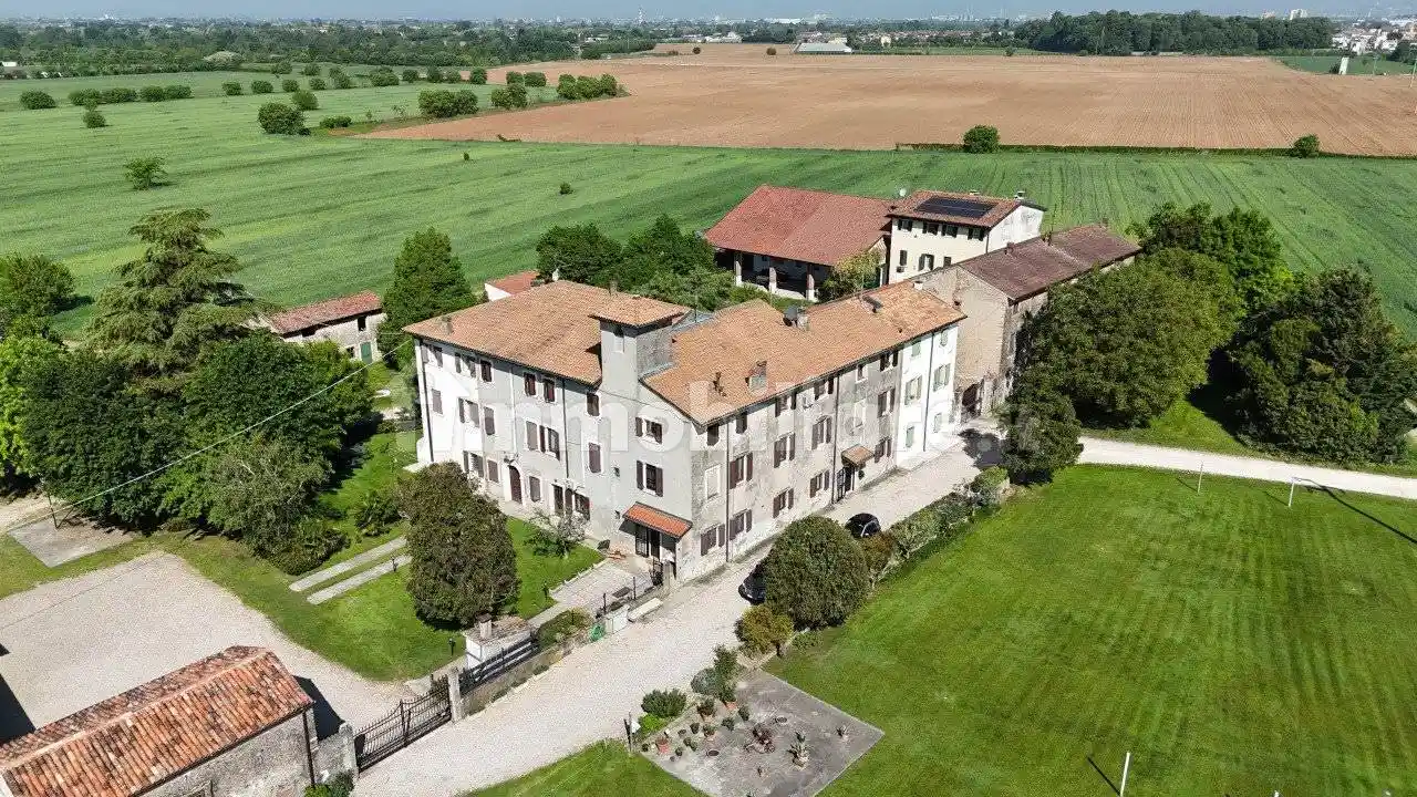 Villa in vendita a San Giovanni Lupatoto