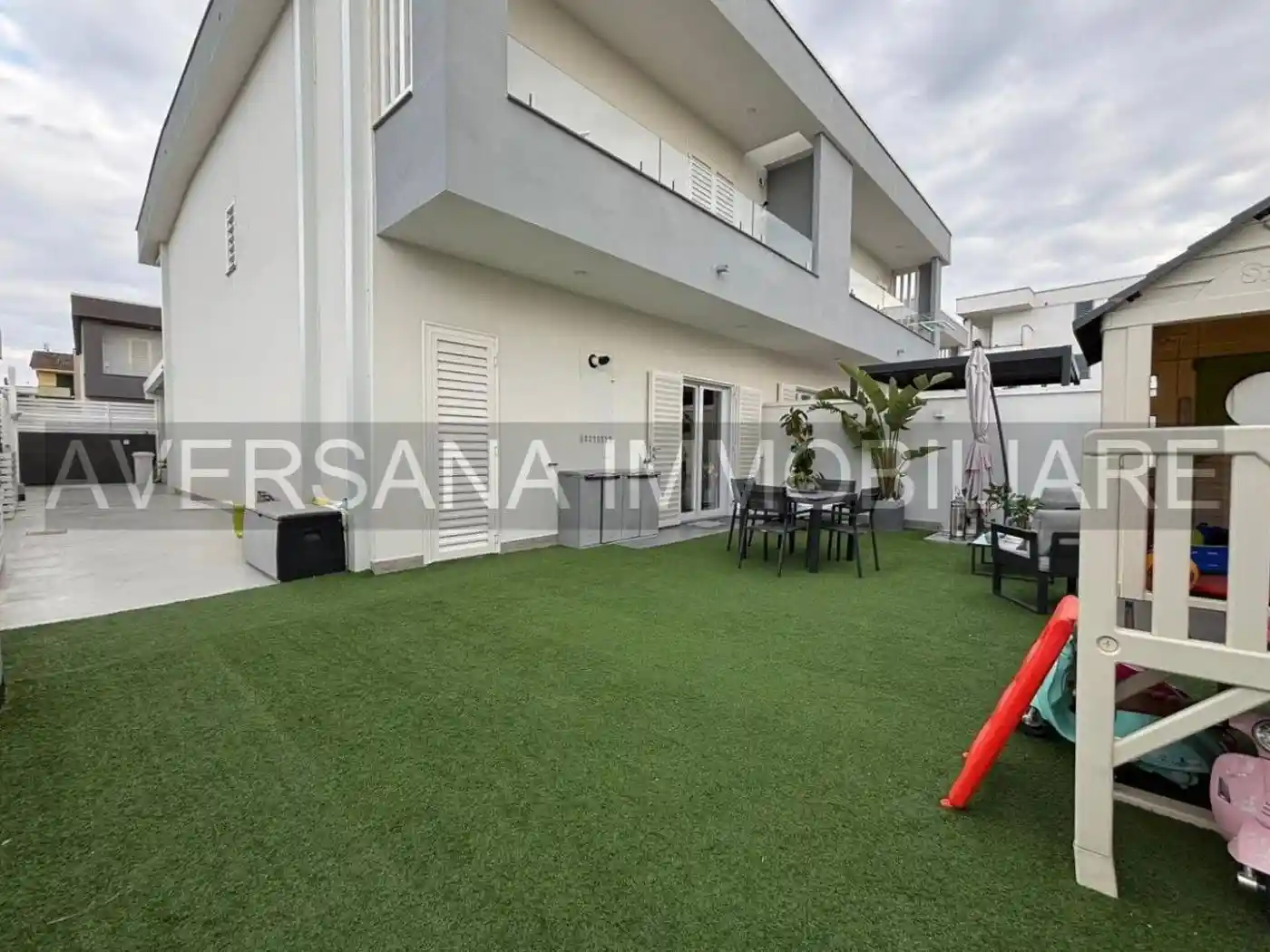 Villa in vendita a Parete