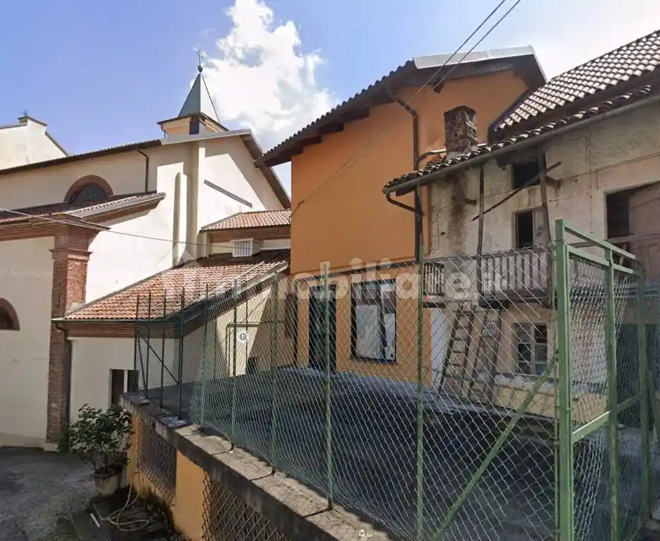 Casa indipendente in vendita a Vallo Torinese