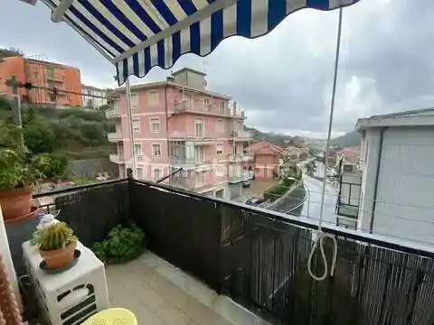 Appartamento in vendita a Celle Ligure