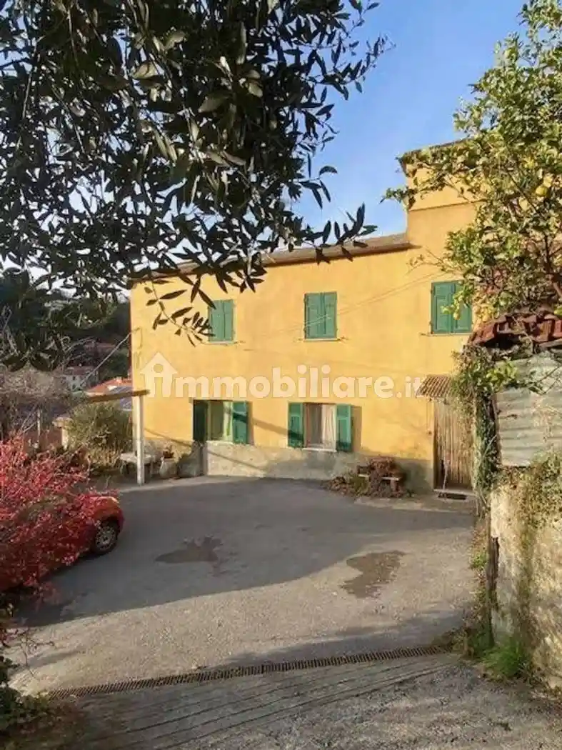 Villa in vendita a Albisola Superiore