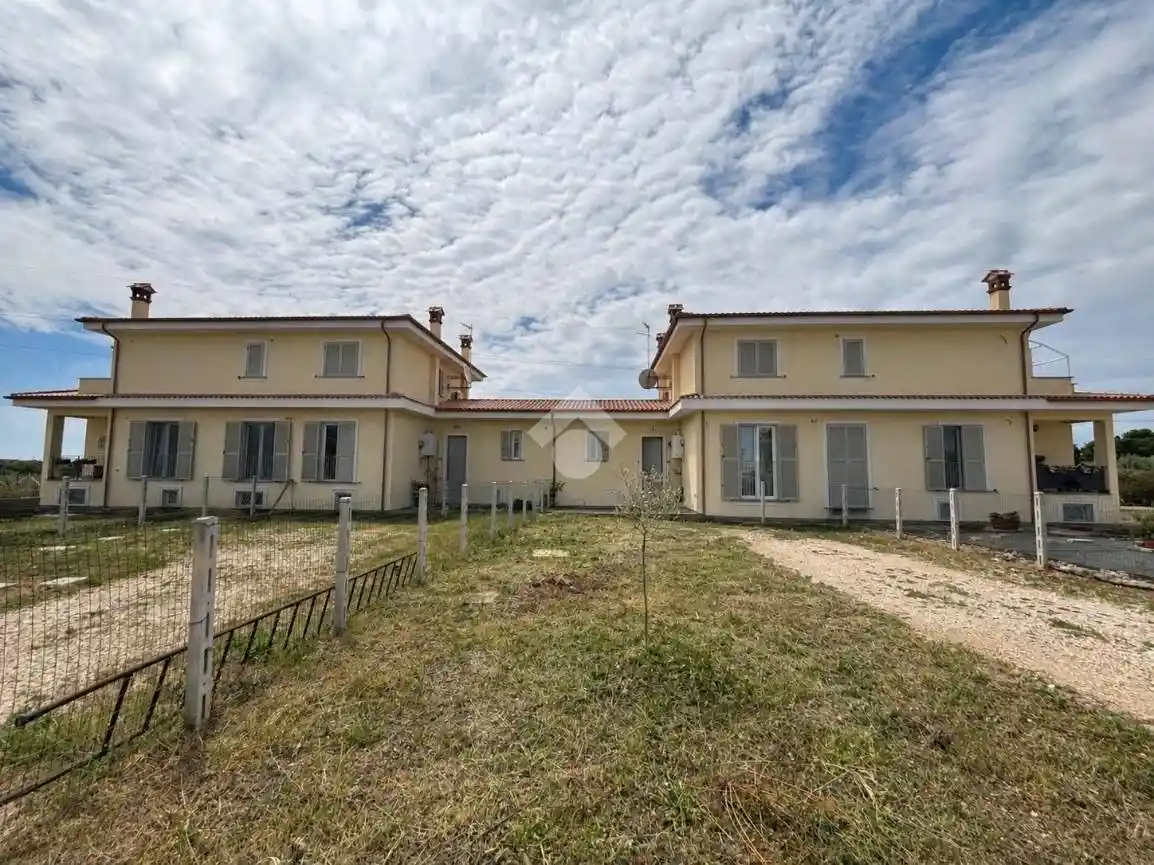 Villetta a schiera in vendita a Lanuvio