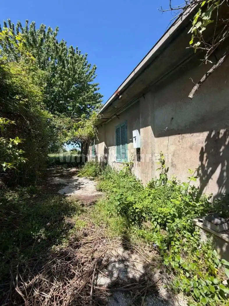 Rustico - Casale in vendita a Valmontone