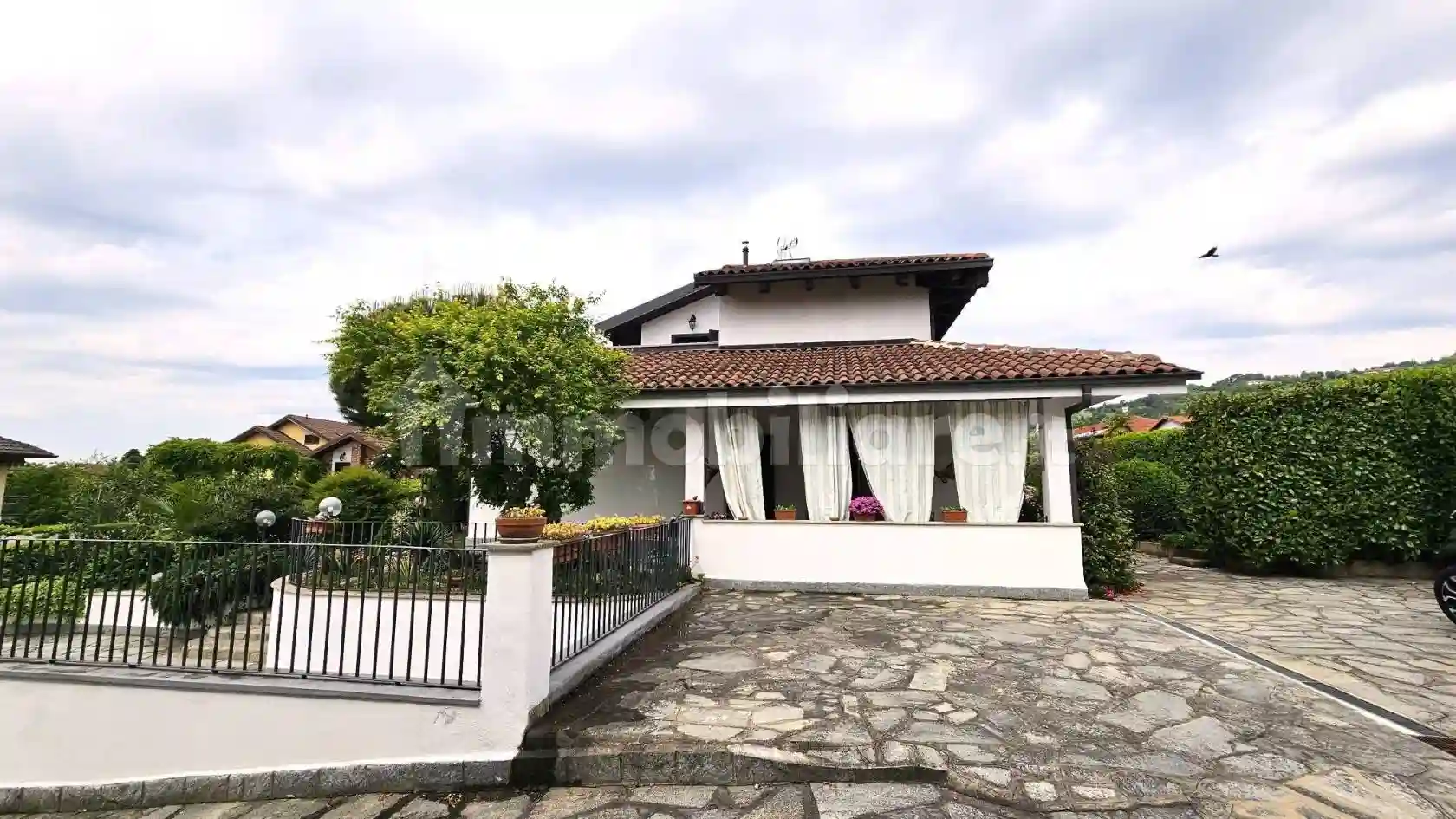 Villa - foto 2