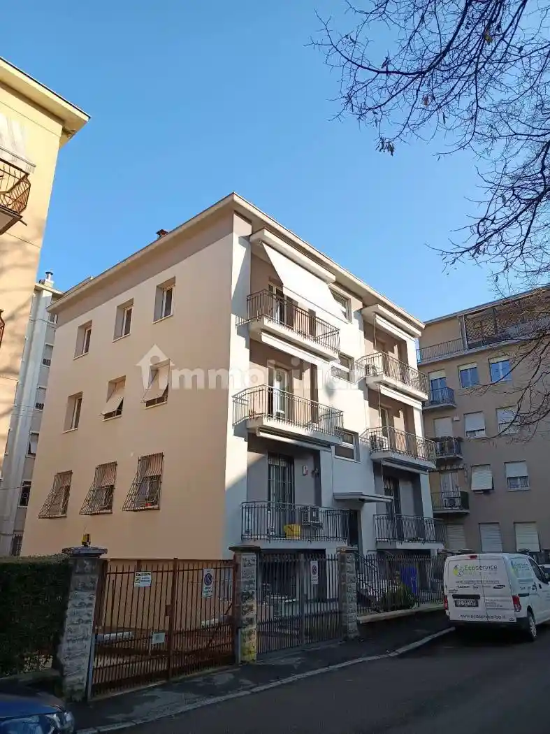 Appartamento in vendita a Parma