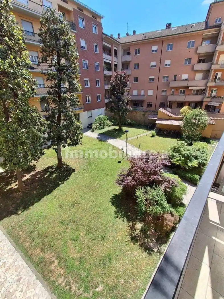 Appartamento in vendita a Piacenza