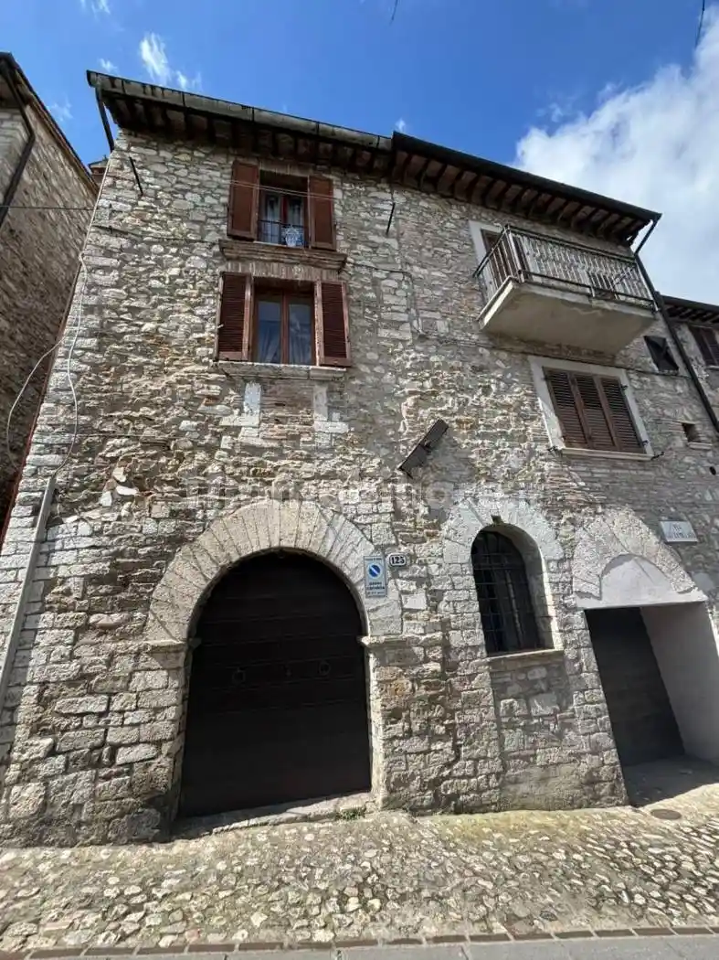 Casa indipendente in vendita a Narni