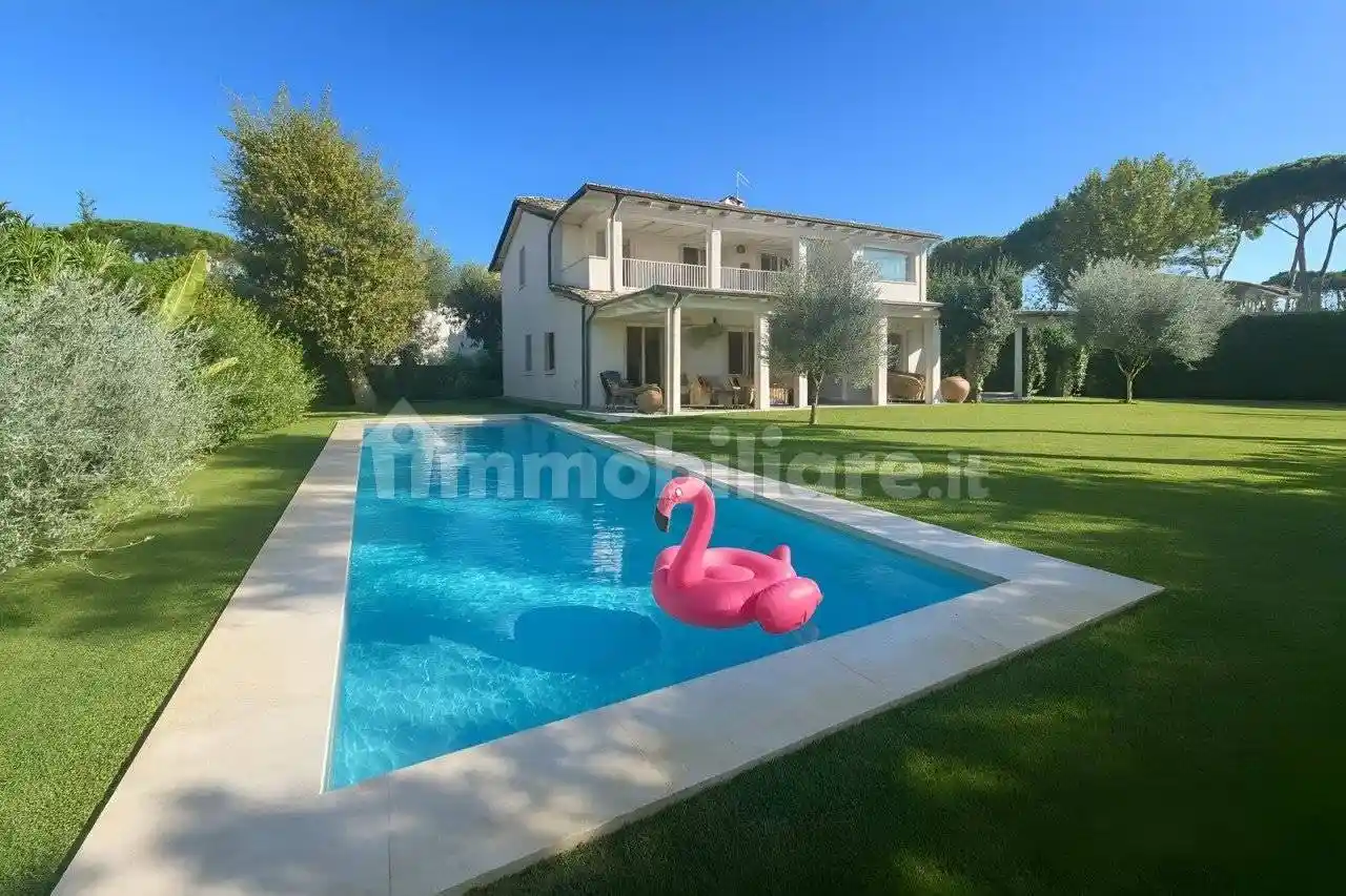 Villa in affitto a Forte dei Marmi