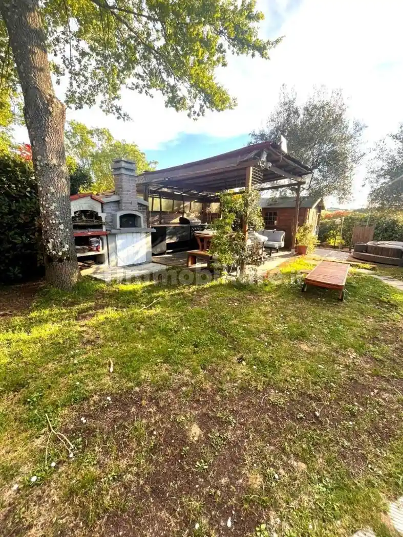 Casa indipendente in vendita a Vinci