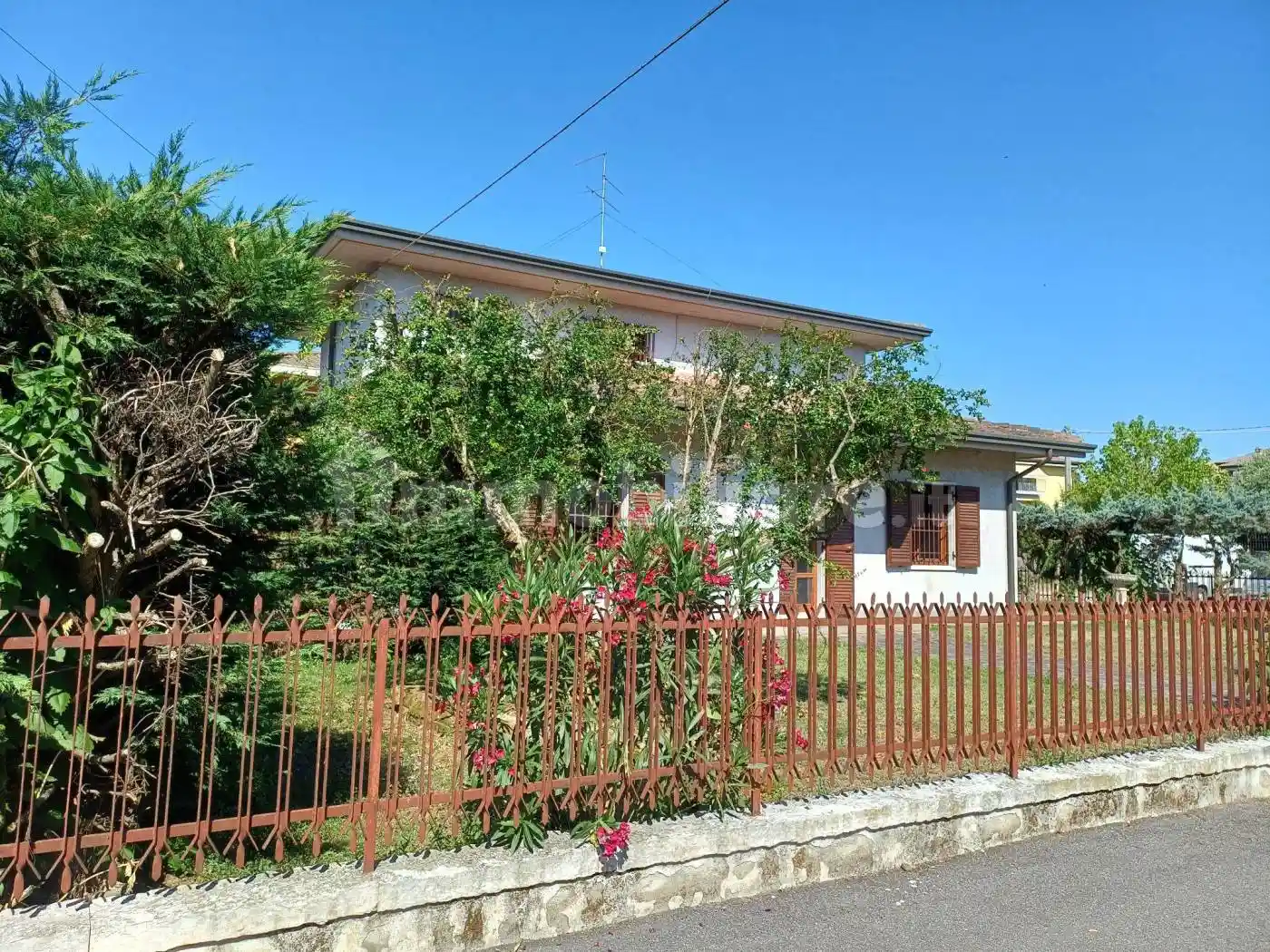 Villa in vendita a Villafranca di Verona