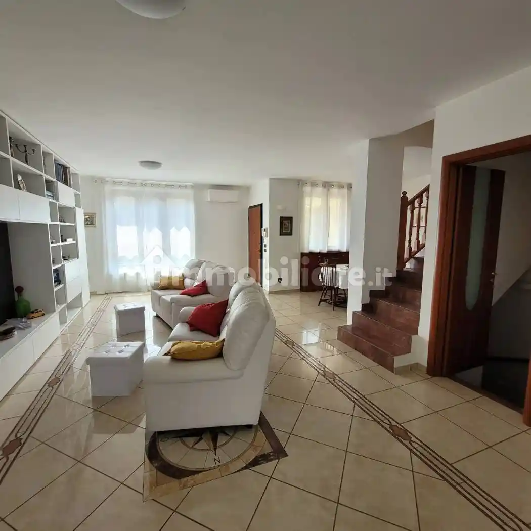 Villa in vendita a Buccinasco