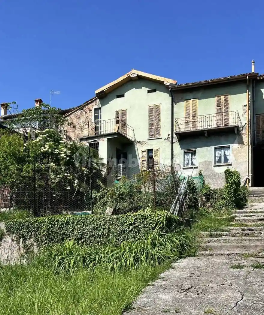 Casa indipendente in vendita a Costa Masnaga