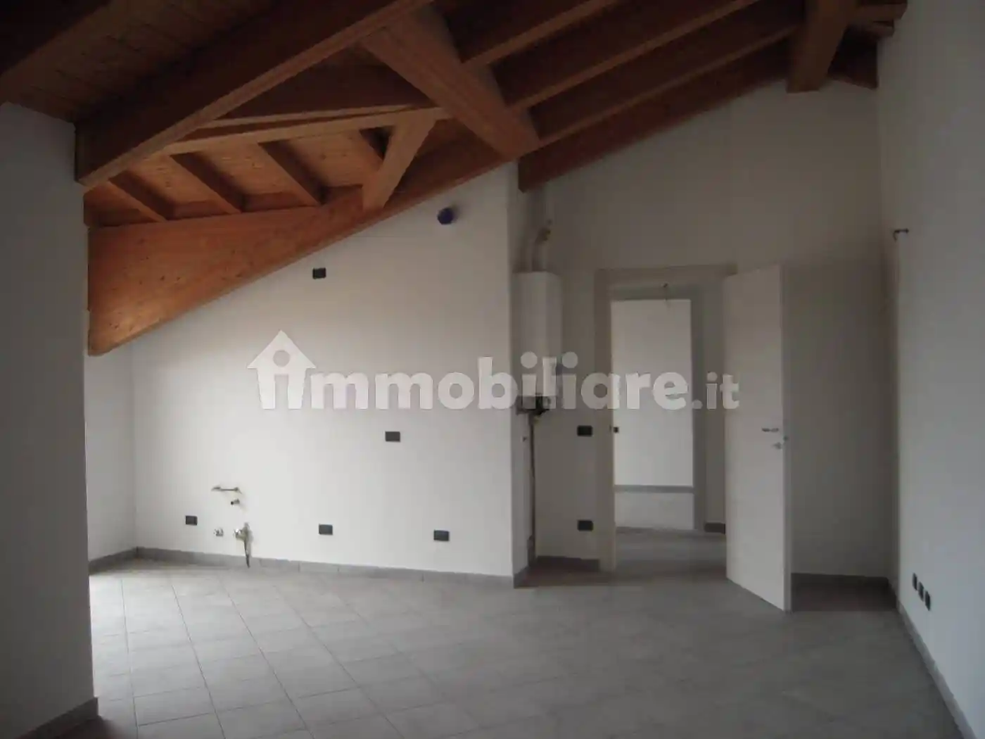 Appartamento in affitto a Cesano Maderno