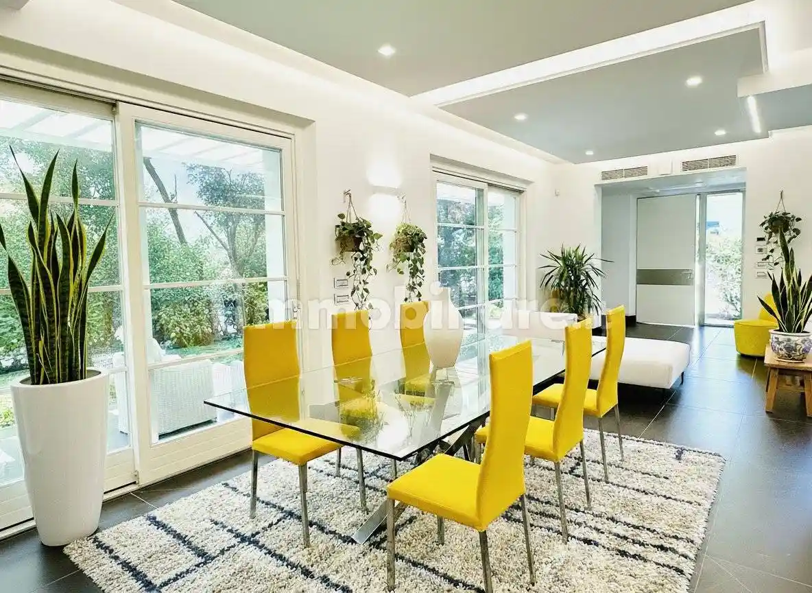 Villa in vendita a Forte dei Marmi
