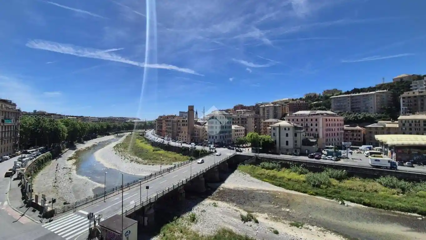 Appartamento in vendita a Genova