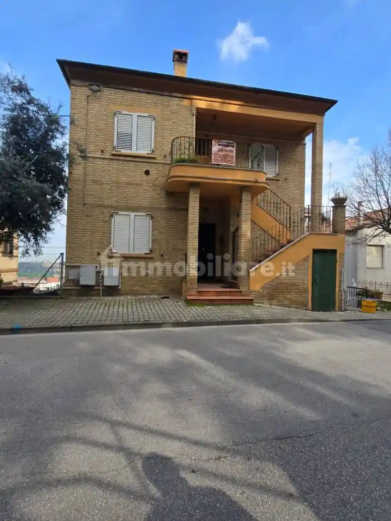 Casa indipendente in vendita a Montegranaro